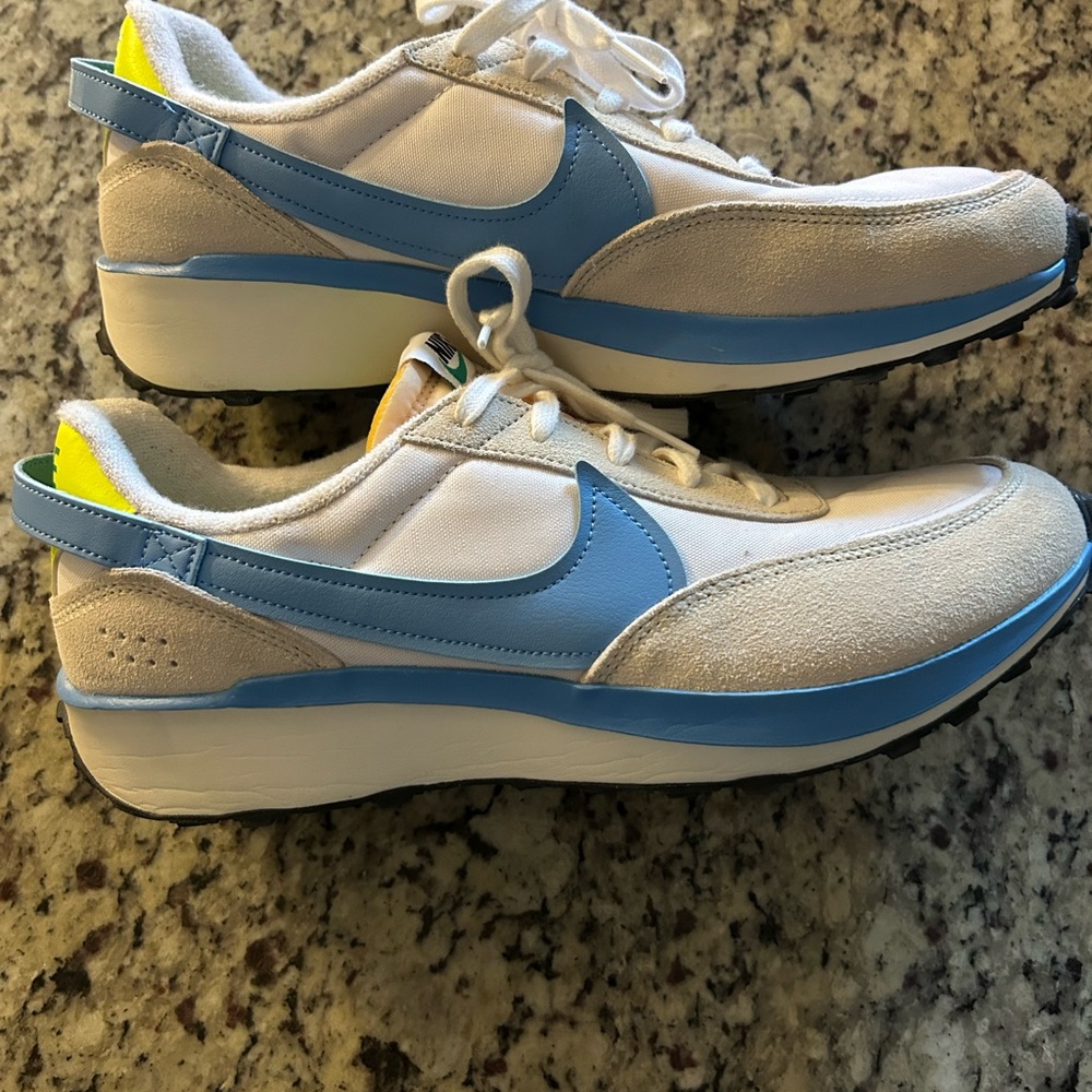 Nike Waffle Debut